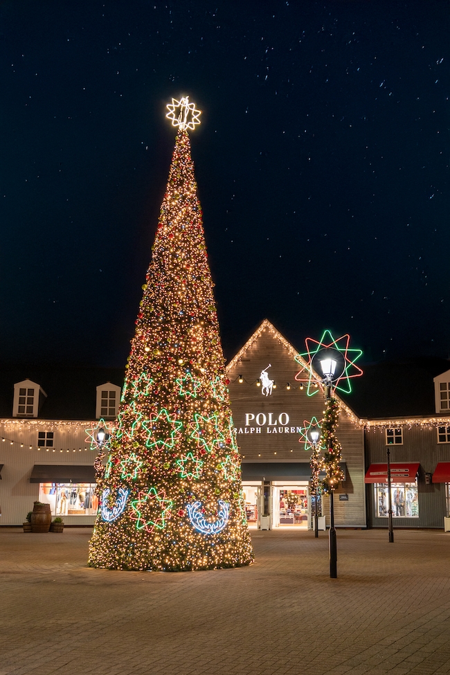 Late-Night Shopping & Entertainment at Caledonia Park - Absolutely FREE! 16 Late-Night Shopping & Entertainment at Caledonia Park - Absolutely FREE! 15