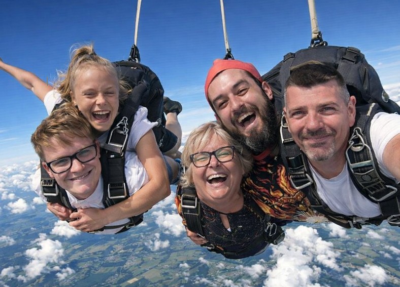 Taking fundraising to new heights!! 2 Taking fundraising to new heights!! 1